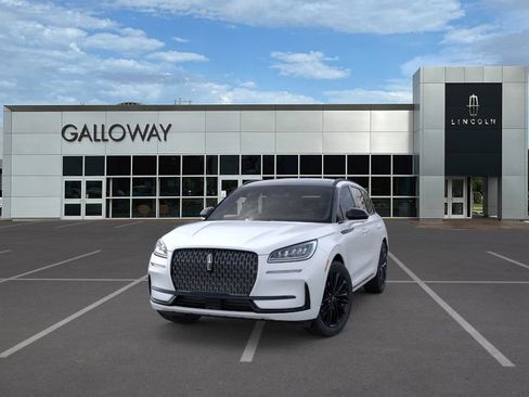 New 2025 Lincoln Corsair FWD w/ Equipment Group 101A image 2