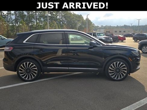 Used 2023 Lincoln Nautilus Black Label w/ Class II Trailer Tow Package image 3