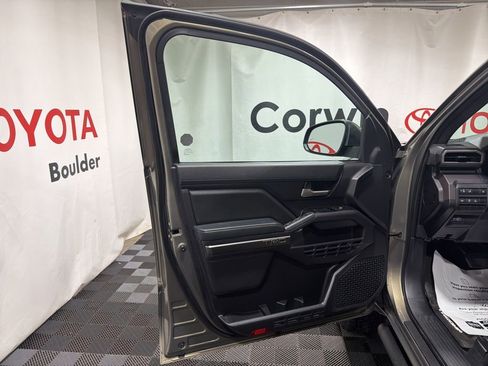 Used 2025 Toyota Tacoma TRD Off-Road image 21