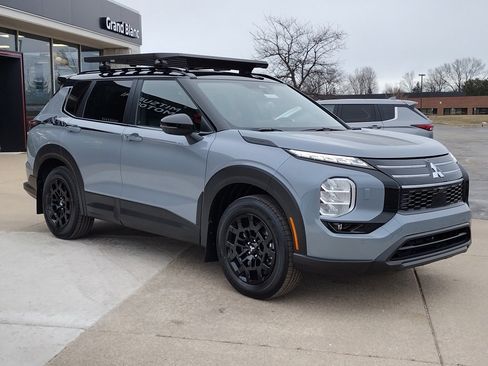 New 2026 Mitsubishi Outlander Trail Edition image 13