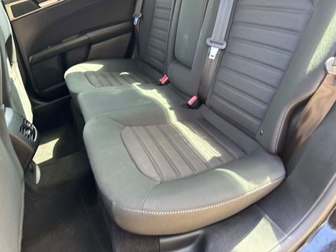 Used 2020 Ford Fusion SE image 12