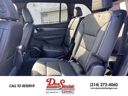 New 2026 Buick Enclave Avenir w/ Super Cruise Package FWD image 23