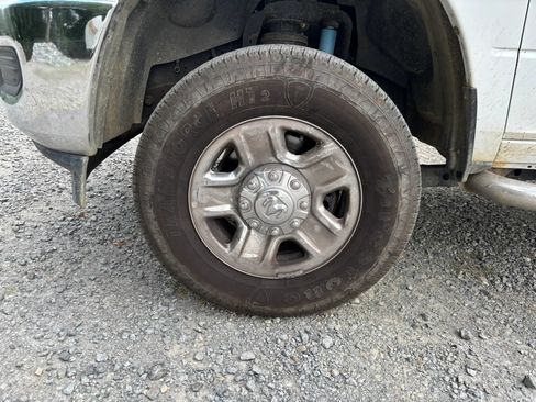 Used 2021 RAM 2500 Tradesman AWD/4WD image 9