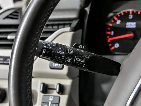 Used 2015 GMC Yukon Denali w/ Touring Package image 29