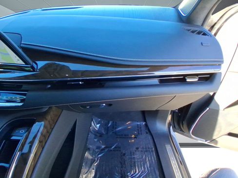 Used 2024 Cadillac Escalade Sport Platinum w/ LPO, ONYX Package image 20