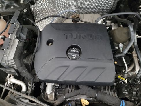 Used 2021 Chevrolet TrailBlazer LT AWD/4WD image 31