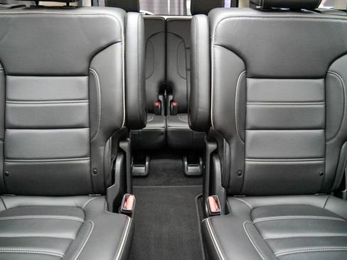 Used 2020 GMC Acadia Denali AWD/4WD image 14