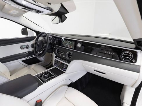 Used 2022 Rolls-Royce Ghost w/ Ghost Package AWD/4WD image 56