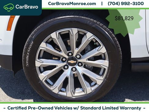 Certified 2025 Chevrolet Suburban High Country AWD/4WD image 12