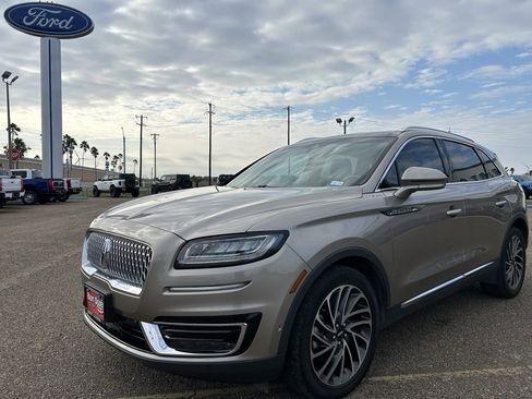 Used 2020 Lincoln Nautilus Reserve image 3