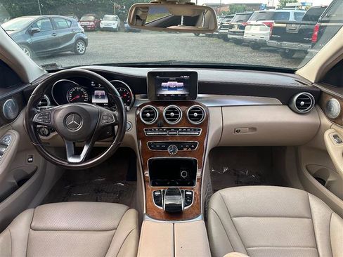 Used 2015 Mercedes-Benz C 300 4MATIC Sedan image 21