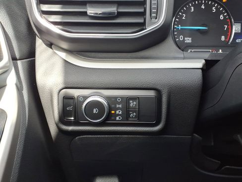 Used 2023 Ford Explorer XLT w/ Equipment Group 202A image 31