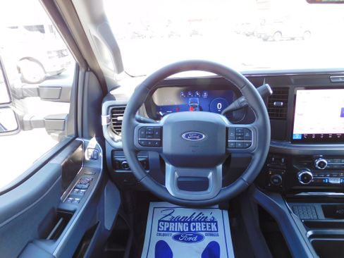 New 2026 Ford F250 Lariat w/ Chrome Package image 18