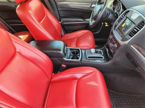 Used 2021 Chrysler 300 Touring w/ Sport Appearance Package image 14