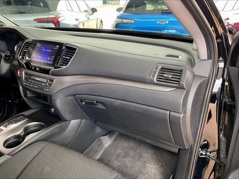 Used 2023 Honda Ridgeline Sport image 17