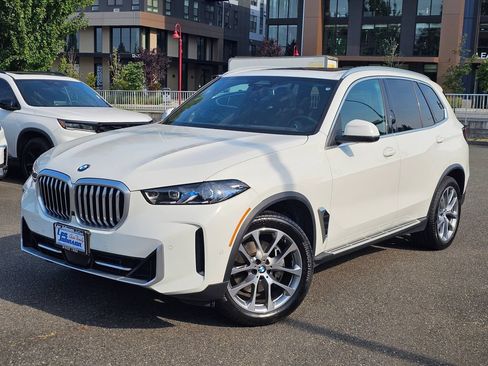 Used 2026 BMW X5 xDrive40i AWD/4WD image 1