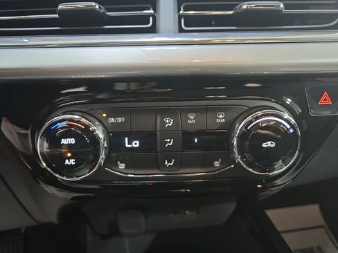 New 2026 Chevrolet Trax LT w/ Driver Confidence Package FWD image 21