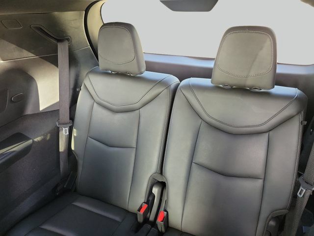 Used 2023 Cadillac XT6 Premium Luxury w/ Technology Package FWD image 13