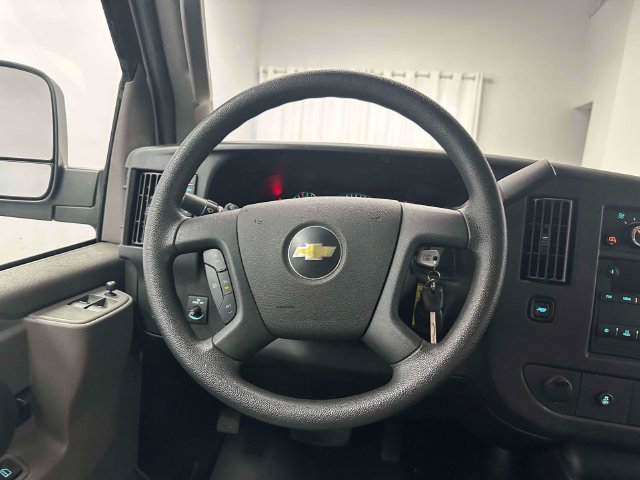 Used 2018 Chevrolet Express 2500 LT w/ LT Preferred Equipment Group RWD image 34