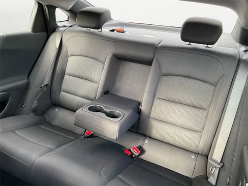 Used 2024 Chevrolet Malibu LT image 9