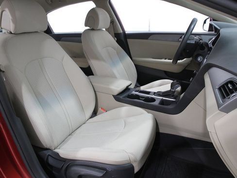 Used 2015 Hyundai Sonata SE image 14