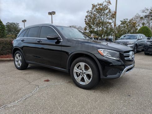 Used 2018 Mercedes-Benz GLC 300 image 2