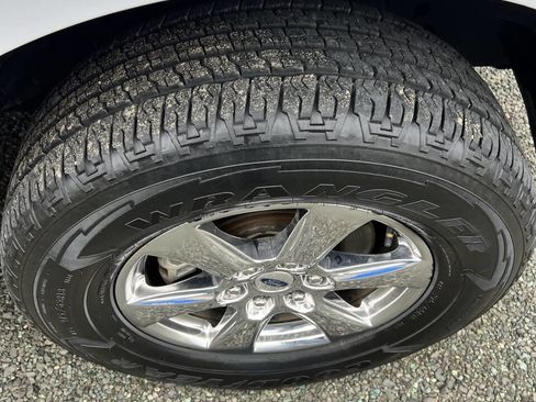 Used 2018 Ford F150 XLT w/ Equipment Group 302A Luxury image 10