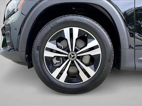 Used 2025 Mercedes-Benz GLB 250 image 10