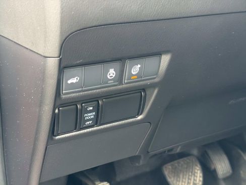 Used 2022 Nissan Armada Platinum RWD image 28