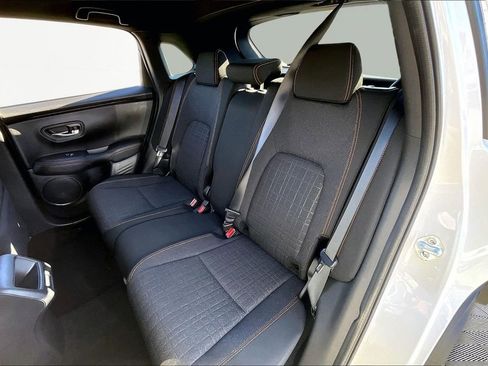 Used 2025 Honda HR-V Sport image 18