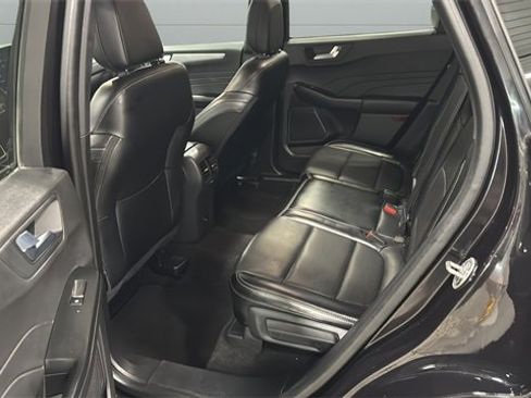 Used 2024 Ford Escape Platinum image 23