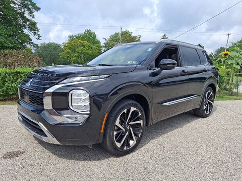 Used 2022 Mitsubishi Outlander SEL image 3