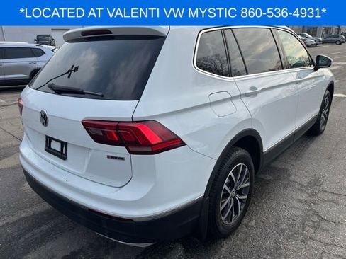 Used 2020 Volkswagen Tiguan SE w/ Panoramic Sunroof Package image 5