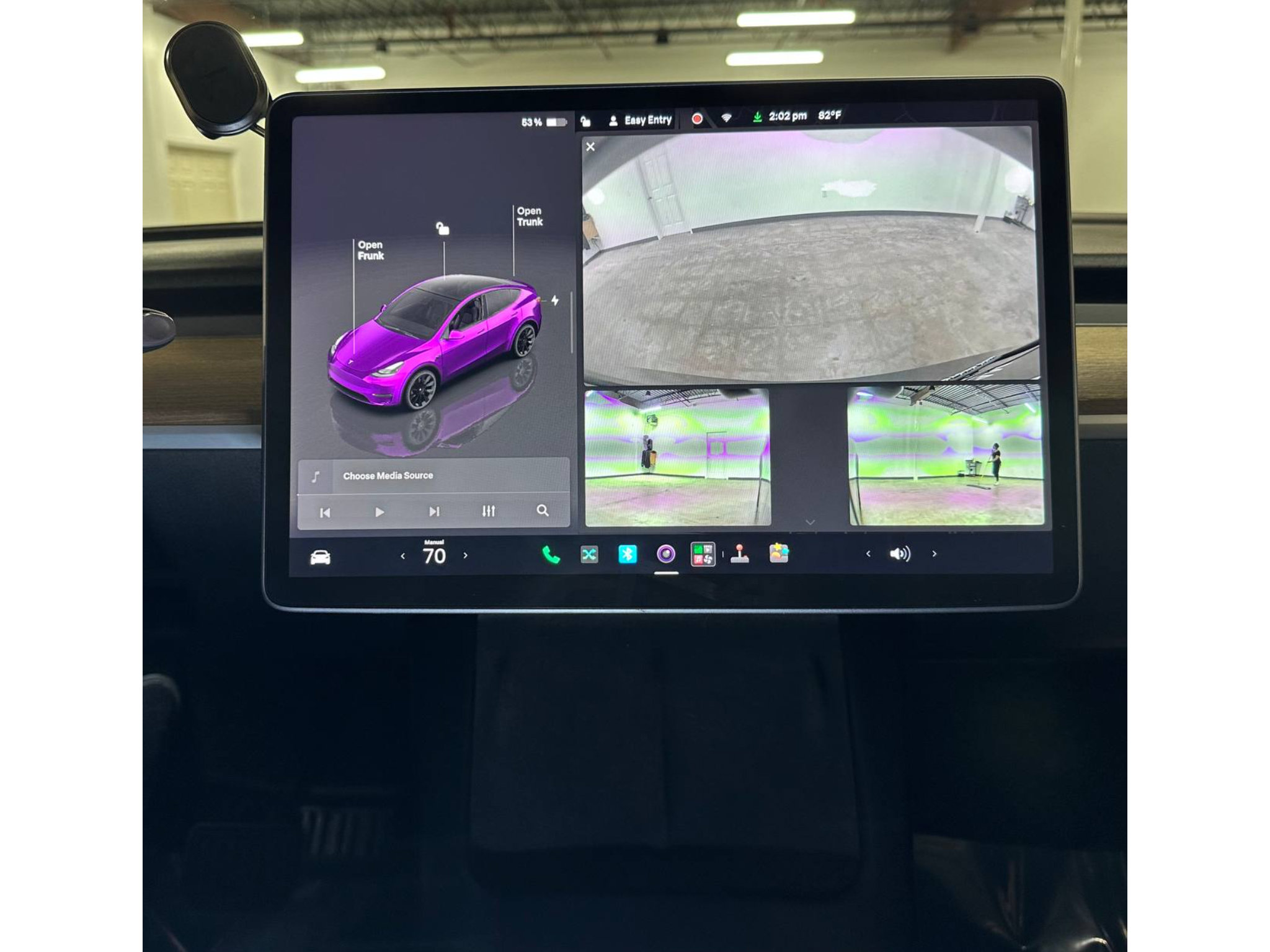 Used 2023 Tesla Model Y Long Range AWD/4WD image 32