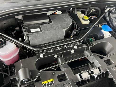 Used 2022 Volkswagen ID.4 Pro S w/ Gradient Package image 31