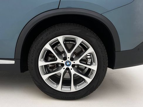 Used 2024 BMW X5 xDrive50e w/ Executive Package AWD/4WD image 28