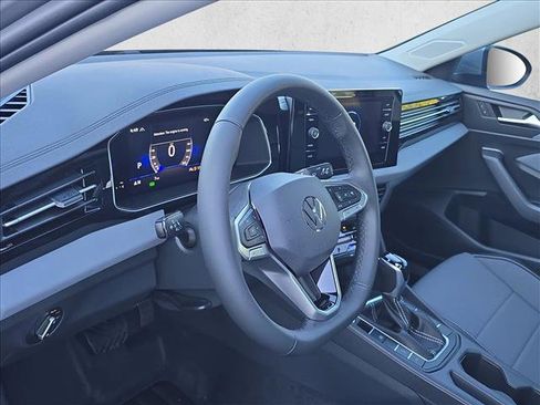 New 2026 Volkswagen Jetta SE image 6