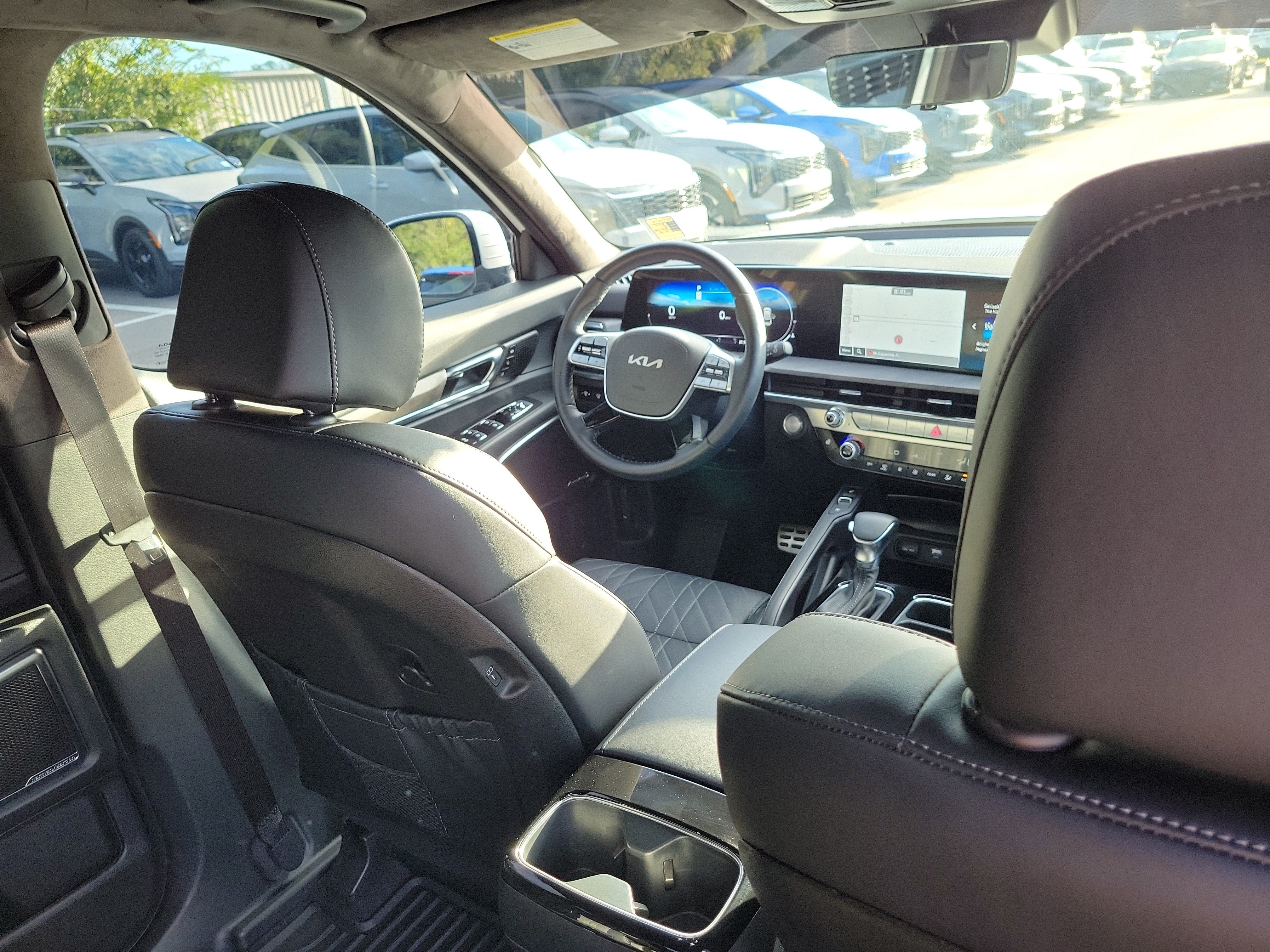 Used 2025 Kia Telluride SX Prestige X-Pro AWD/4WD image 12