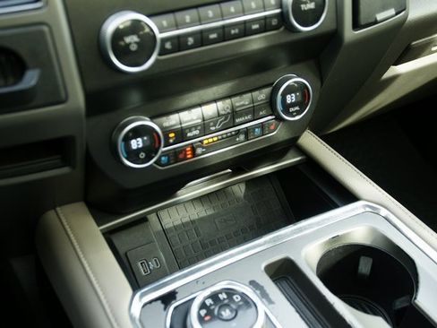 Used 2020 Ford Expedition XLT w/ Equipment Group 202A image 41