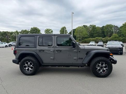 Used 2019 Jeep Wrangler Unlimited Sport AWD/4WD image 6
