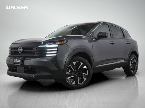 Used 2025 Nissan Kicks SR image 1