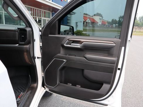 Used 2022 Chevrolet Silverado 1500 RST AWD/4WD image 21