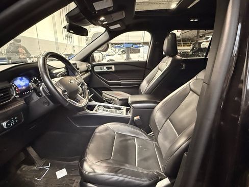 Used 2020 Ford Explorer Limited image 7