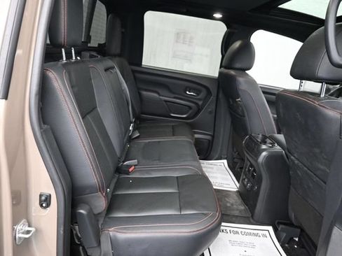Used 2023 Nissan Titan PRO-4X w/ Pro-4x Convenience Package AWD/4WD image 6