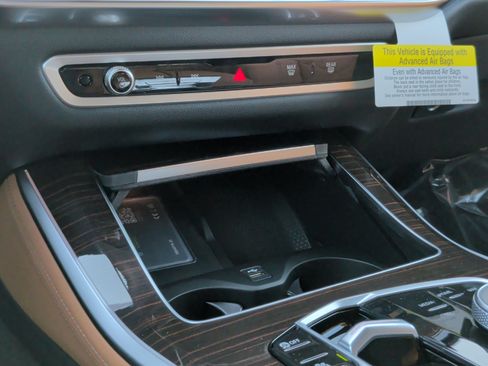 Used 2026 BMW X5 xDrive40i w/ M Sport Package AWD/4WD image 23