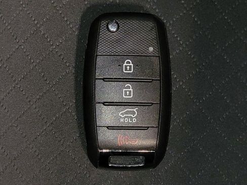 Used 2019 Kia Sorento L FWD image 32