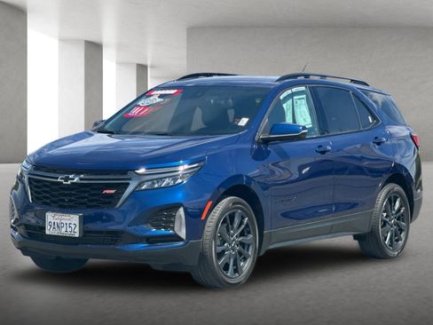 Used 2022 Chevrolet Equinox RS w/ RS Leather Package FWD image 8