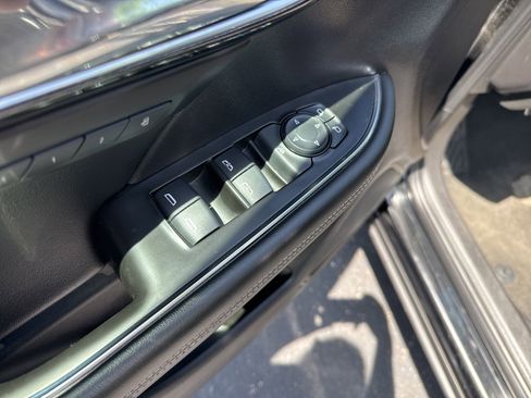 Used 2023 Buick Envision Essence w/ Sport Touring Package FWD image 16