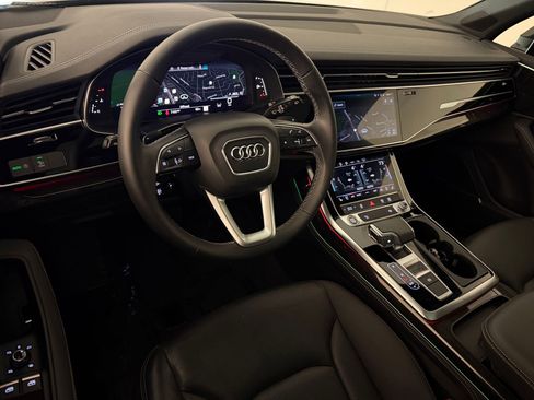 Used 2025 Audi Q7 2.0T Premium Plus w/ Premium Plus Package image 4