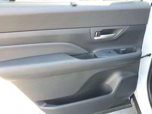 Certified 2025 Toyota Grand Highlander AWD Hybrid image 15